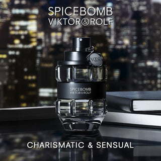 Spicebomb Viktor & Rolf Eau de Toilette - Perfume Masculino